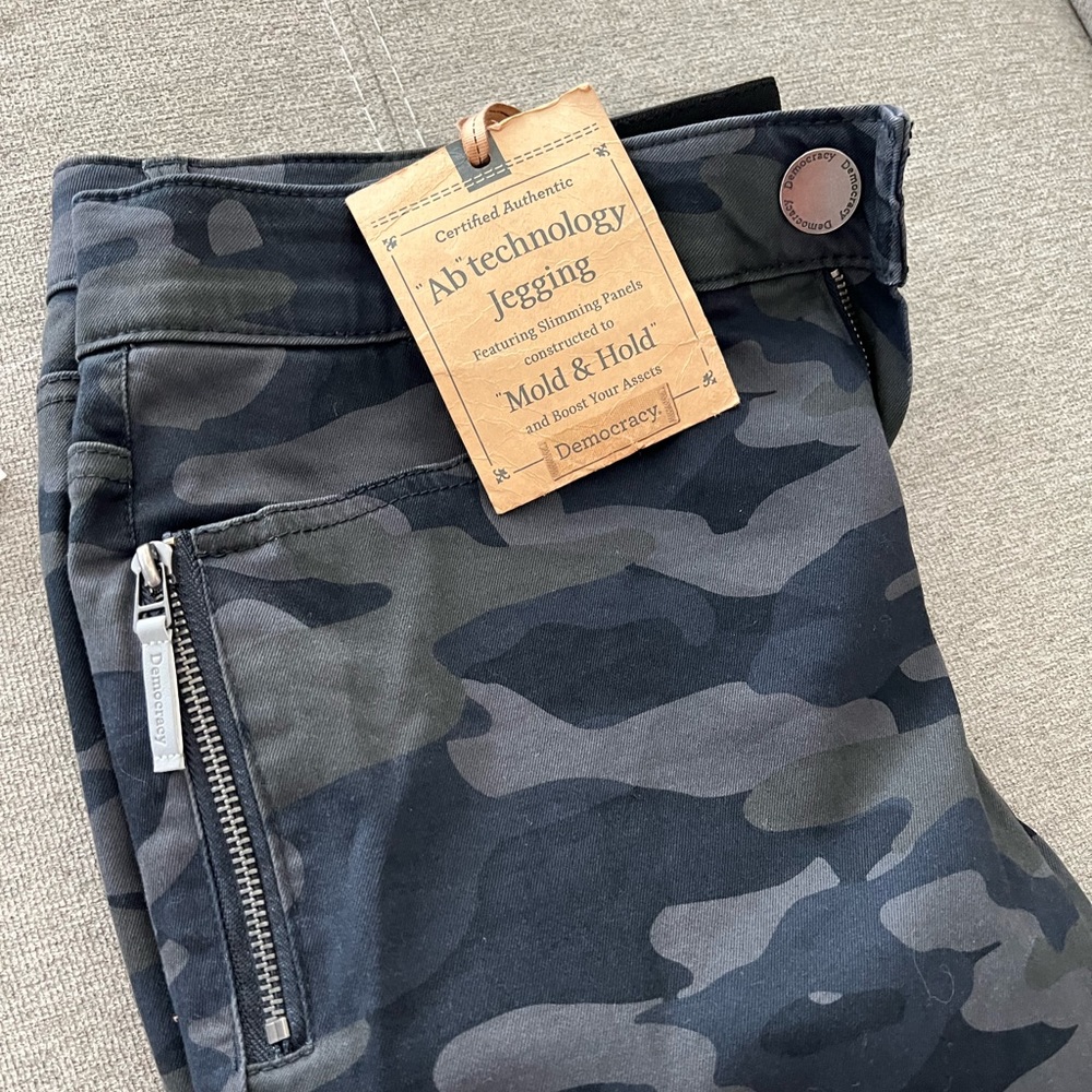 Democracy Camouflage pant